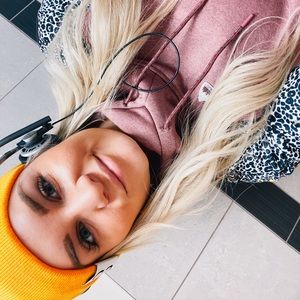 Meet your Posher, Emily